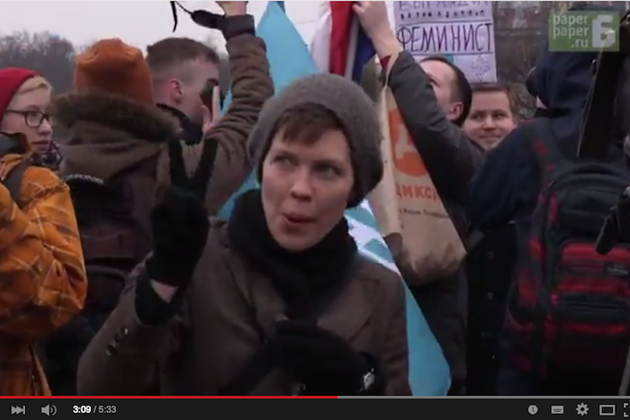 Что думают о правах женщин в России участники феминистского митинга и обычные прохожие