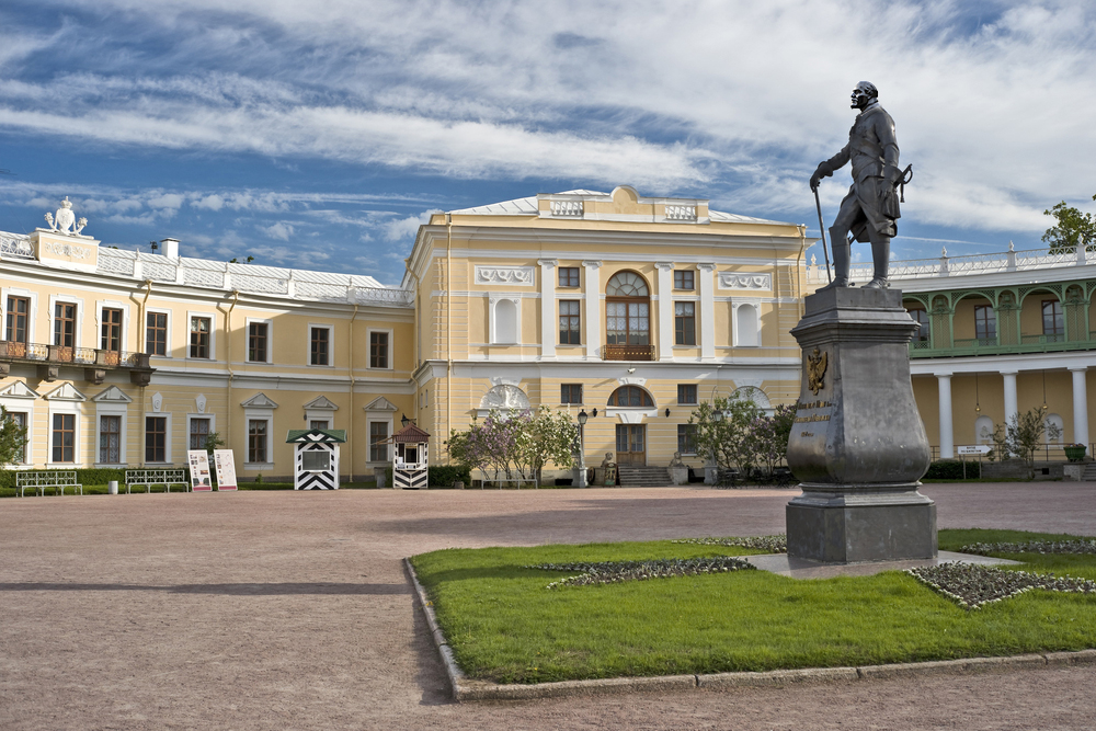 Павловск, памятник Павлу I