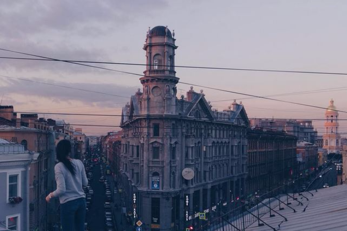 Самые петербургские места в Instagram: что фотографируют на крыше и в башенке на Пяти углах