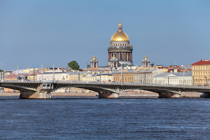Мосты не будут разводить в майские праздники, чтобы петербуржцы могли добраться домой