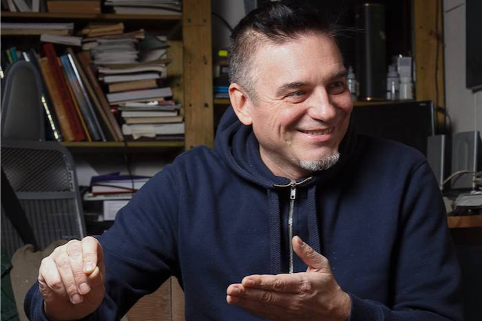 Художнику Копейкину диагностировали перелом носа. «Бумага»