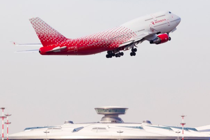 Авиакомпания «Россия» возобновит регулярные рейсы из Петербурга в ...