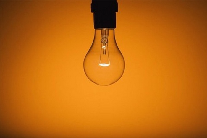 Жители четырех районов Петербурга остались без электричества. «Бумага»