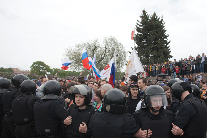 МВД не нашло нарушений в действиях петербургской полиции на акции 12 июня