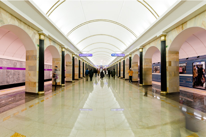 Как работает Wi-Fi в петербургском метро и позволяет ли он смотреть фильмы и вести трансляции?