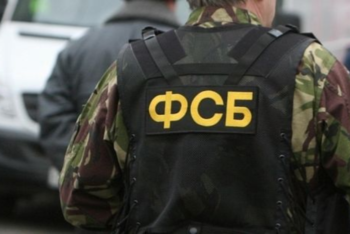  ФСБ изымает документы в Северо-Западной дирекции Минкульта, пишет «Фонтанка»
