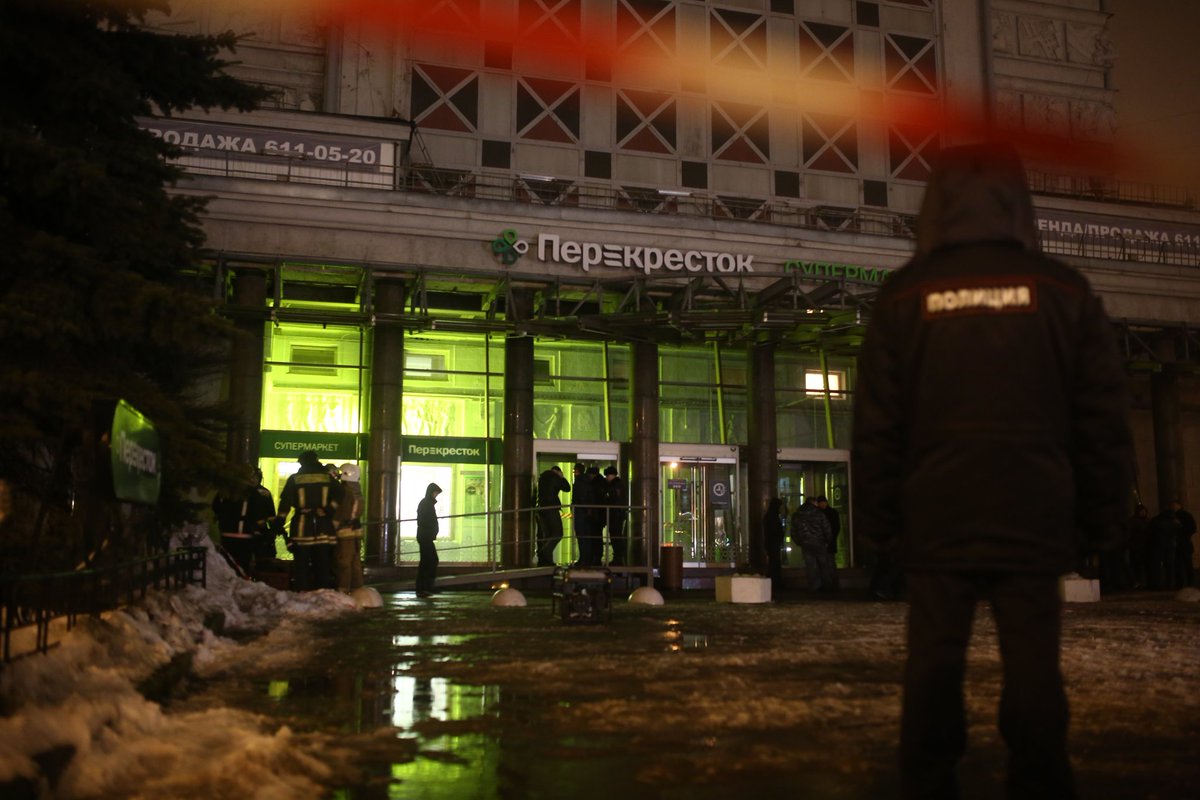 Правительство Петербурга выплатит пострадавшим при теракте в «Перекрестке» по 300 тысяч рублей
