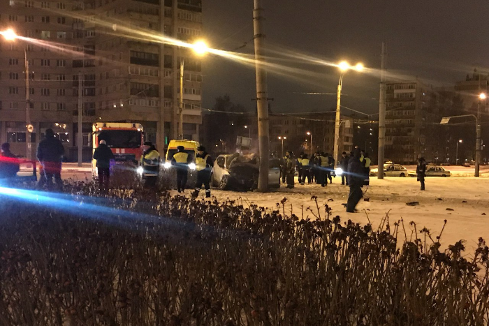 В Петербурге возбудили уголовное дело после смертельной аварии на Гражданском проспекте. Водитель уходил от преследования полиции
