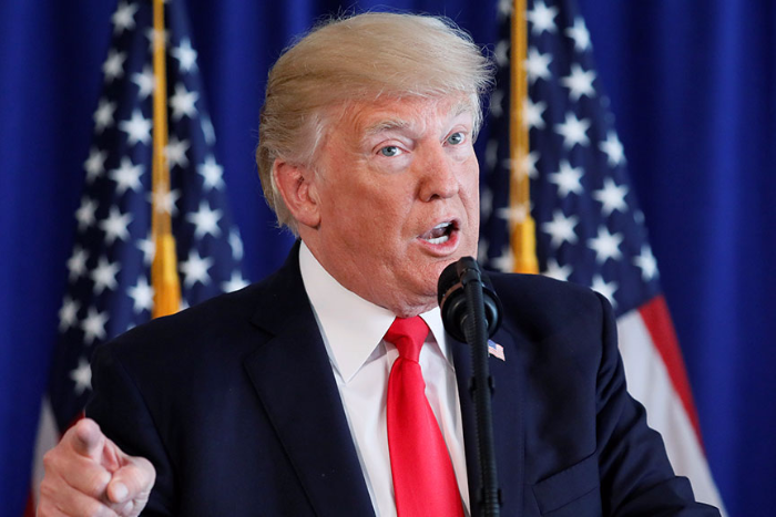 США обвинили 13 россиян во вмешательстве в выборы. Что об этом известно и как на обвинение отреагировали в России