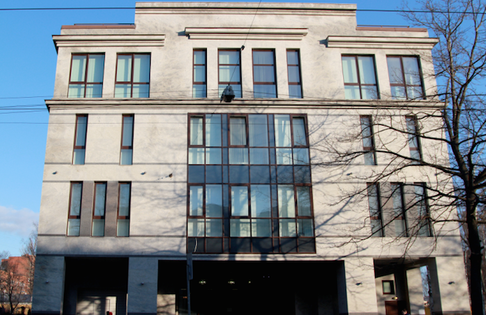 США ввели санкции против сотрудников «фабрики троллей». Их обвиняют во вмешательстве в президентские выборы