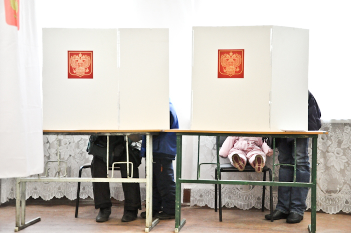 Во Фрунзенском районе в день выборов на участках проведут конкурс селфи. Победителю обещают iPhone 8
