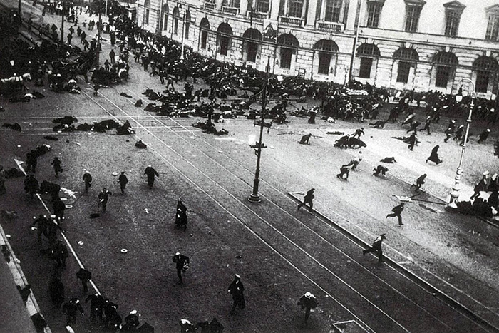 Как Петроград жил в Гражданскую войну: уличные бои, сухой закон и кокаин. Рассказывает историк