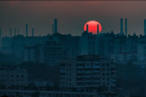 Панельки, бабушки и огненный закат. Петербурженка ведет инстаграм о жизни в Купчине — и это очень красиво