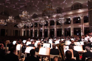 Как слушать классическую музыку и не заскучать на концерте? Рассказывает музыковед
