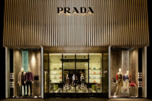Prada откажется от использования натурального меха