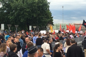 На площади Ленина прошел митинг против произвола на выборах. На него пришли около 3 тысяч человек