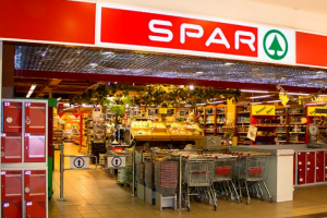 На месте некоторых магазинов Spar появится новая продуктовая сеть, пишет «Фонтанка». Ее откроет бывшая жена владельца «Интерторга»