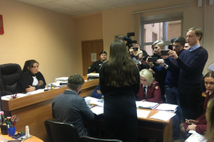 Суд постановил принудительно поместить в Боткина петербурженку Аллу Ильину, сбежавшую из-под коронавирусного карантина