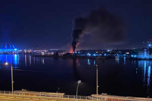 Совладелец сгоревших «Парусов» заявил, что ресторан могли поджечь — из-за конфликта в яхт-клубе профсоюзов