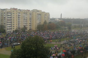 На «Марше гордости» в Беларуси задержали почти 600 человек, сообщают правозащитники