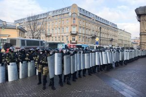 В Петербурге вторые выходные подряд проходит массовая акция в поддержку Навального и против действующей власти. Онлайн