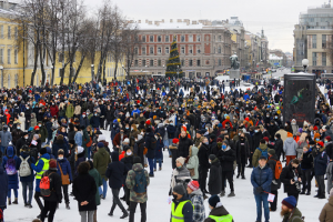 У вас возникли проблемы на работе или учебе из-за участия в митингах в Петербурге? Расскажите об этом «Бумаге»