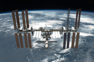 Россия может выйти из проекта МКС до 2025 года и создать свою национальную орбитальную станцию
