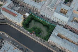 История таинственного пруда в самом центре Петербурга. Он появился совершенно случайно и почти 10 лет остается незамеченным