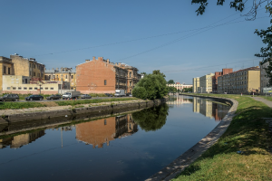 Накопилось много пакетов? Их можно сдать жителям Коломны — они сделают из них скамейки