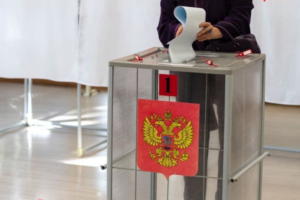 В России признали нежелательной организацию по наблюдению за выборами ENEMO. В нее входит движение «Голос»