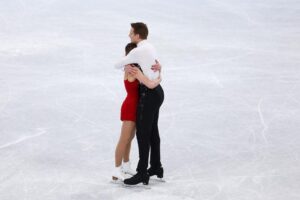 Петербургские фигуристы стали третьими в парном катании на Олимпиаде в Пекине