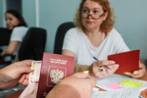 Финляндия ограничит выдачу туристических виз россиянам. Как это повлияет на стоимость и сроки ожидания?