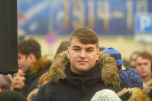 Главу движения «Молодой Петербург» Максима Леонова задержали из-за акции «Раздача пустых обещаний»