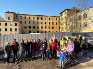 Петербуржцы пытаются спасти исторический флигель на улице Егорова. Из-за его сноса могут обрушиться жилые дома