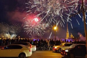 Открытие гидросезона, бесплатные концерты и фестиваль огня. Как в Петербурге отпразднуют День города
