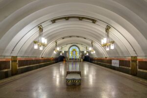 На станциях «Лиговский проспект» и «Площадь Александра Невского 2» в 2023 году может начаться ремонт эскалаторов