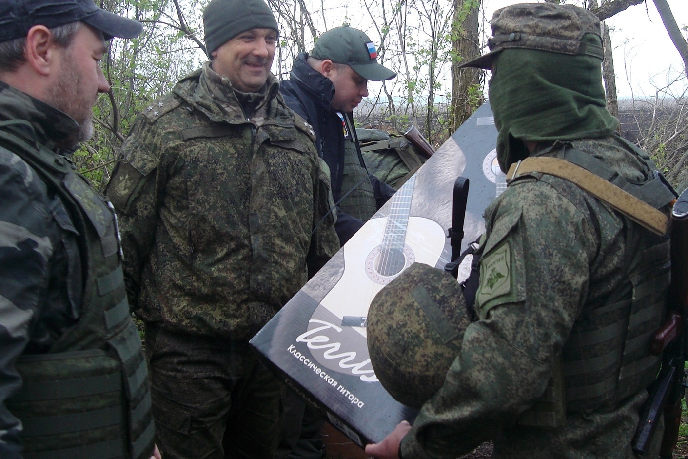 Чем известен «Ленинградский полк».. «Бумага»