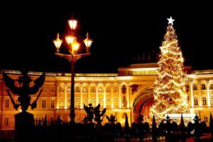 Как пройдут праздничные ярмарки и концерт на Дворцовой без ковидных ограничений? Главное о Новом годе — 2024 в Петербурге