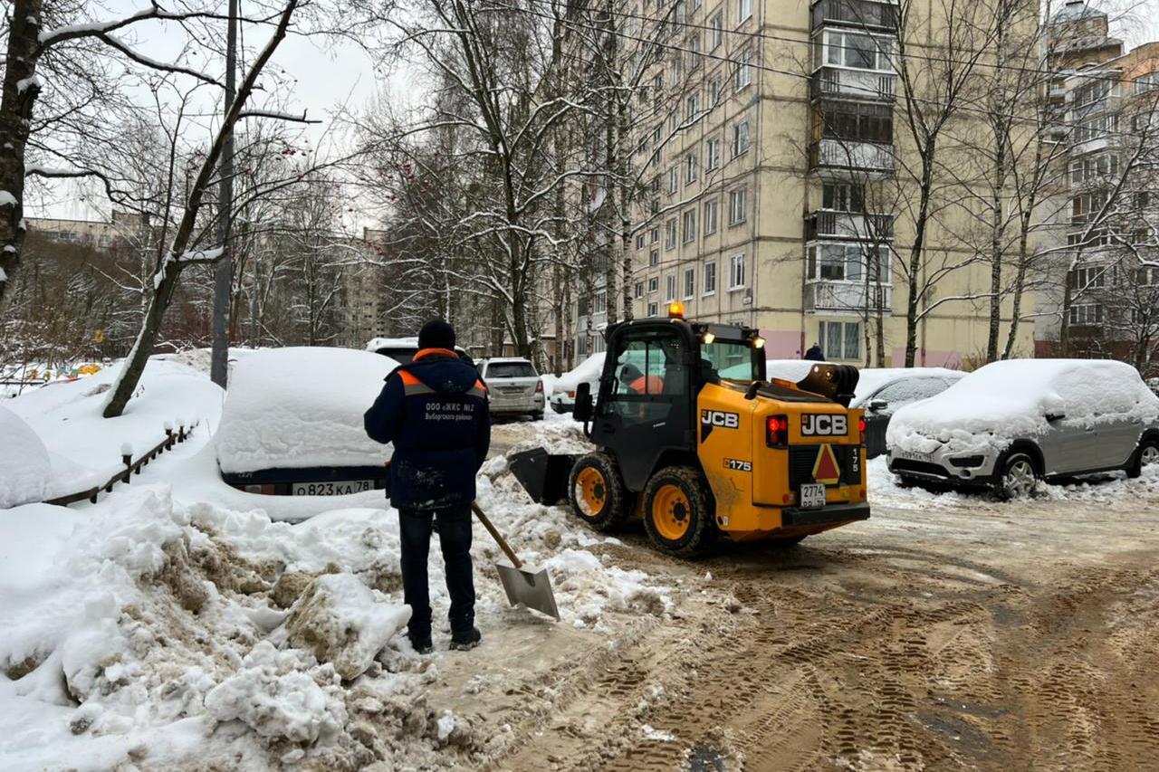 Мою улицу не очищают от наледи и снега — куда обращаться?. «Бумага»