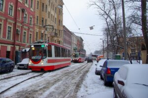 «Лед под ногами Беглова». Зачем сообщество Коломны собирается жаловаться Бастрыкину на уборку снега в Петербурге