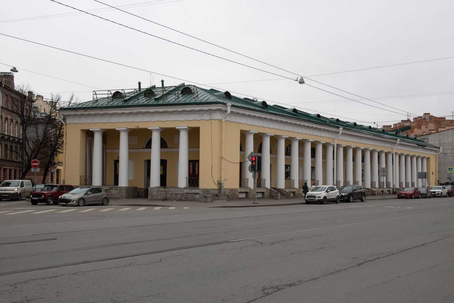Прогуляйтесь по Лиговке: бывшие трущобы, полицейский участок, где сидел Сталин, и храм для рабочих