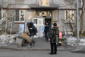 Срок ремонта квартир, пострадавших из-за падения БПЛА на Пискаревском проспекте, сдвинули на конец июля