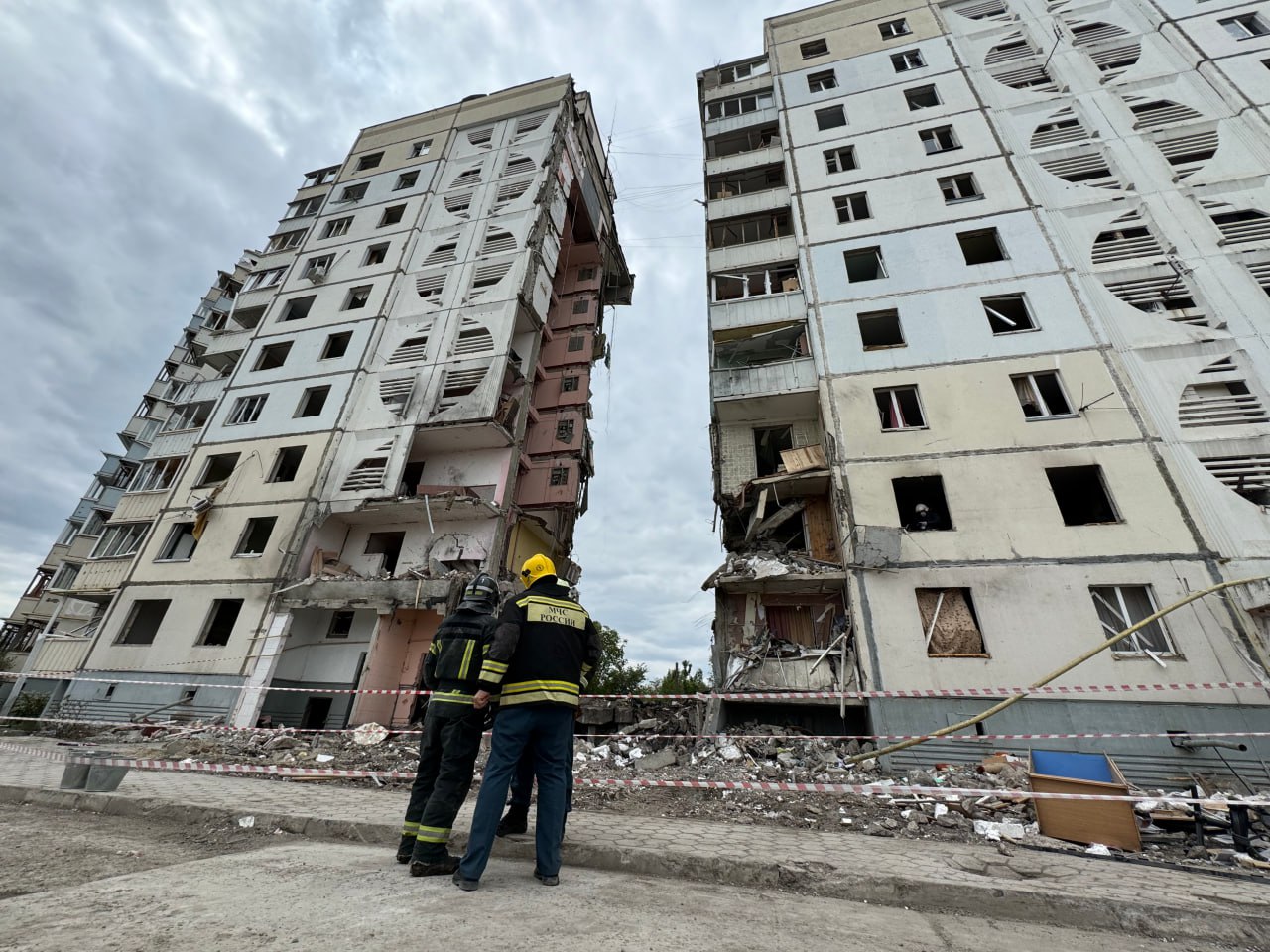 Десятки петербуржцев откликнулись на призыв разместить беженцев из  Белгорода. «Бумага»