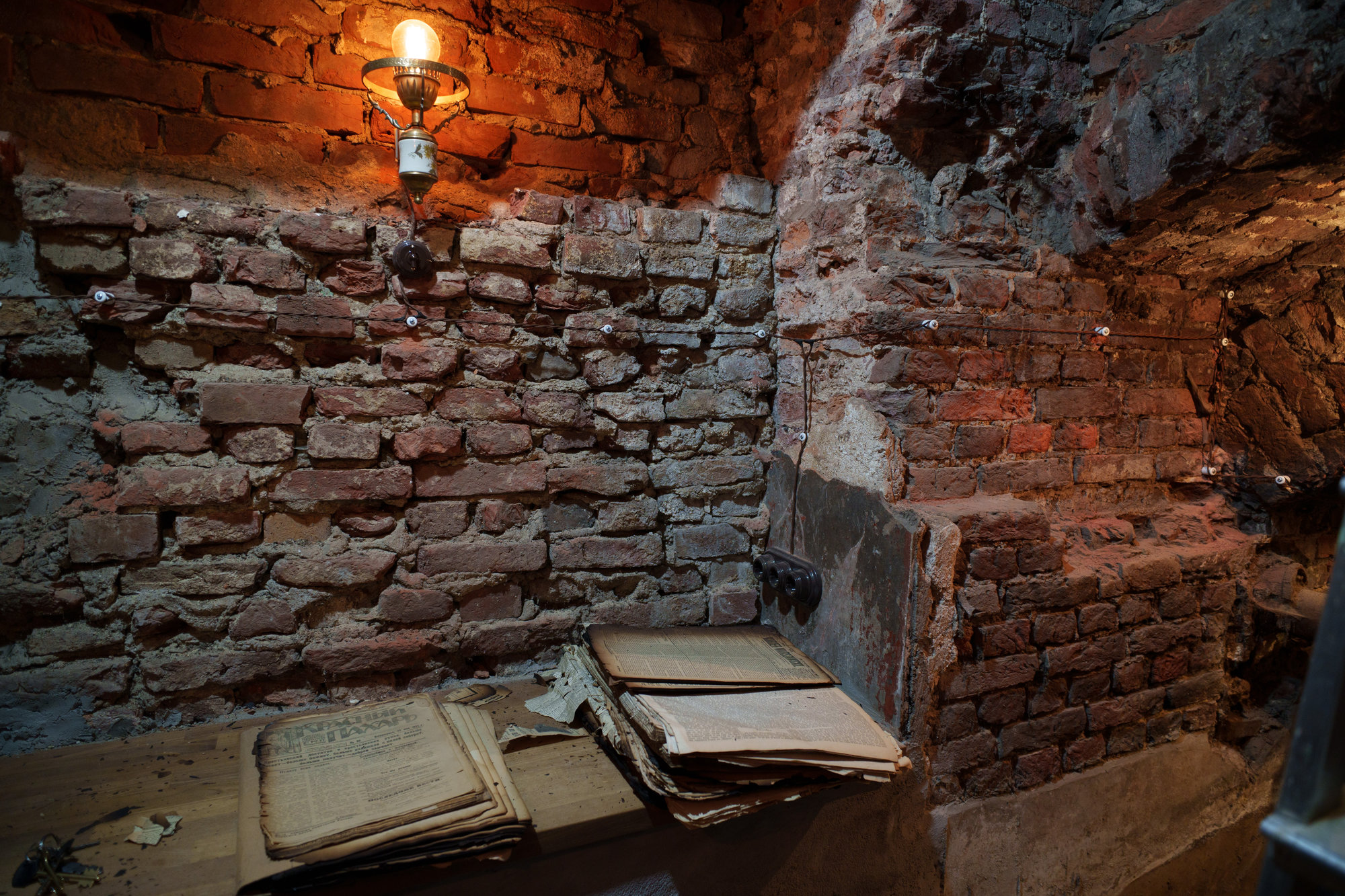 Подвальные помещения на месте бывшего подвесного двора в доме градозащитника Олега Мухина. Фото: «Бумага»