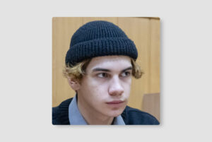 «Просто надеюсь на лучшее». Барабанщик «стоптайм» Влад вчера пропал из спецприемника, а теперь нашелся в отделе полиции. Это интервью его девушки