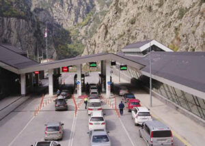 Нужна ли страховка тем, кто въехал до 1 января?