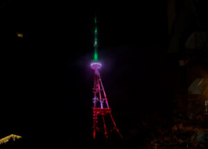 Телебашню подсветили в цвета флага Ирана