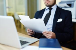 О мошенничестве юриста из Тбилиси сообщила читательница Paper Kartuli. Он брал деньги за юридическую помощь, но не предоставлял ее